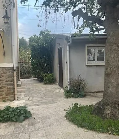 Studio Independant - Cdg, Paris,disney,asterix * Arnouville-lès-Gonesse