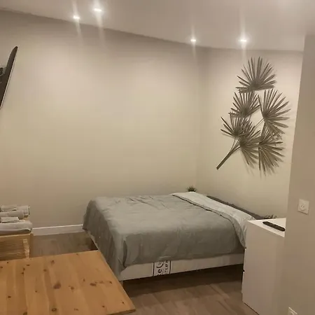 Studio Independant - Cdg, Paris,disney,asterix Arnouville-lès-Gonesse